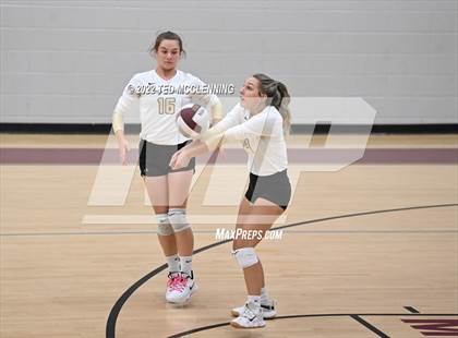 Thumbnail 2 in Clinton @ Perryville photogallery.