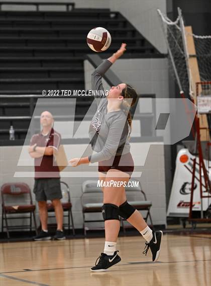 Thumbnail 2 in Clinton @ Perryville photogallery.