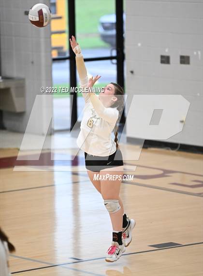 Thumbnail 2 in Clinton @ Perryville photogallery.