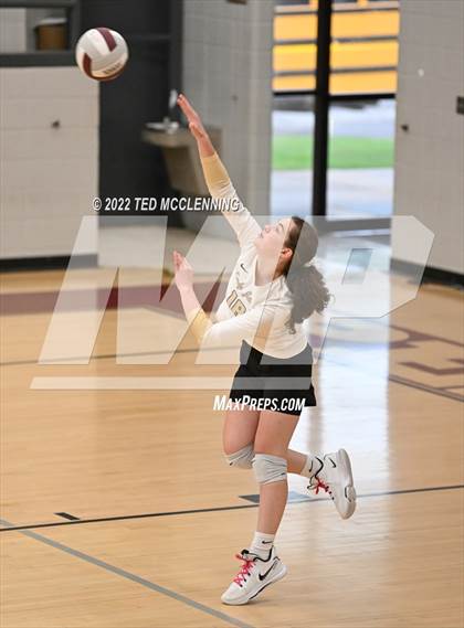Thumbnail 3 in Clinton @ Perryville photogallery.