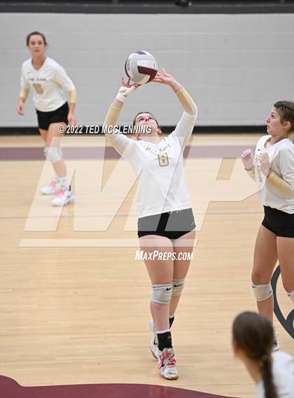 Thumbnail 2 in Clinton @ Perryville photogallery.
