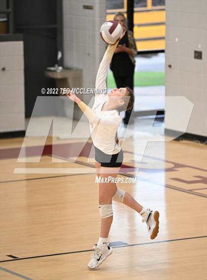 Thumbnail 2 in Clinton @ Perryville photogallery.