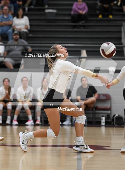 Thumbnail 2 in Clinton @ Perryville photogallery.