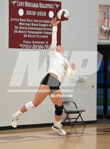 Thumbnail 2 in Clinton @ Perryville photogallery.