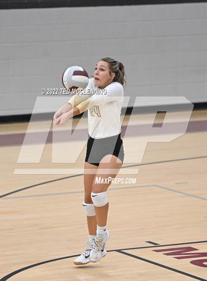 Thumbnail 2 in Clinton @ Perryville photogallery.