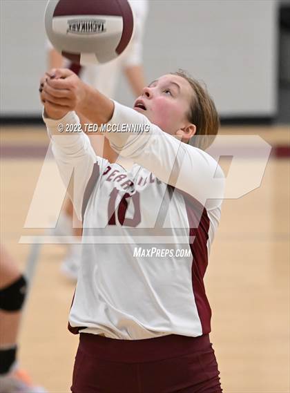Thumbnail 2 in Clinton @ Perryville photogallery.