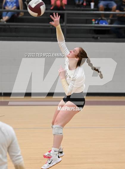 Thumbnail 2 in Clinton @ Perryville photogallery.