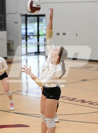 Thumbnail 1 in Clinton @ Perryville photogallery.