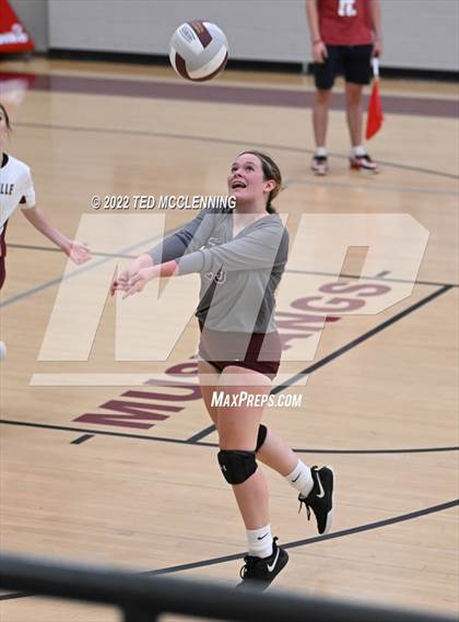 Thumbnail 2 in Clinton @ Perryville photogallery.
