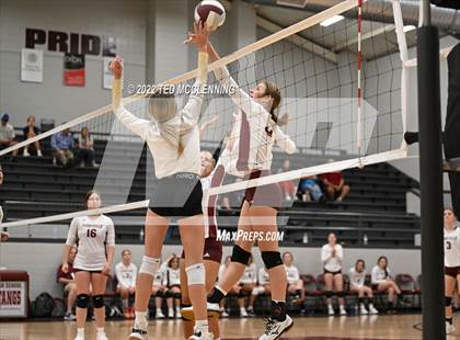 Thumbnail 1 in Clinton @ Perryville photogallery.