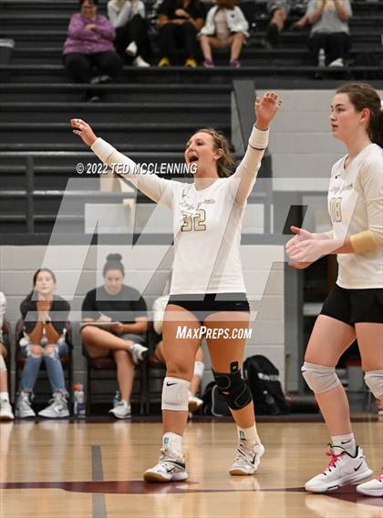 Thumbnail 2 in Clinton @ Perryville photogallery.
