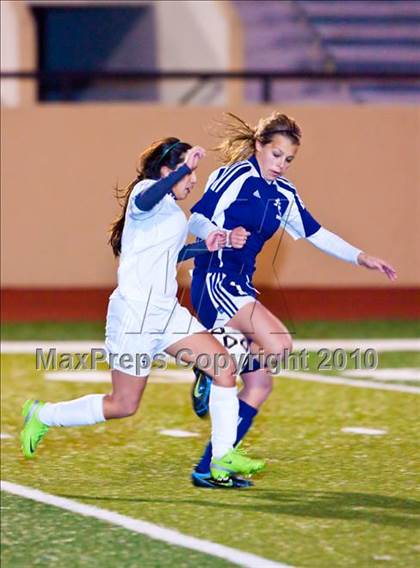 Thumbnail 1 in Alvin vs Brazoswood photogallery.