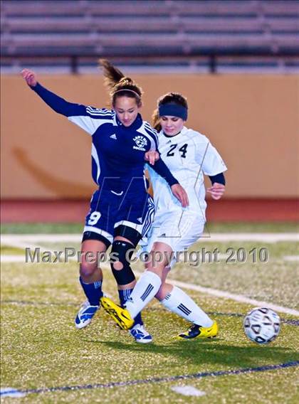 Thumbnail 1 in Alvin vs Brazoswood photogallery.