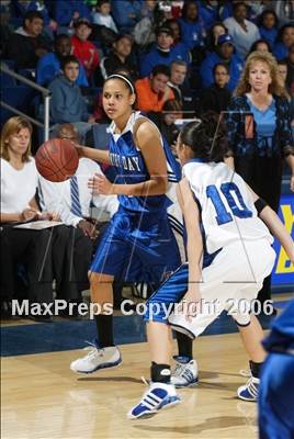 Thumbnail 1 in La Jolla Country Day vs. Windward (CIF SoCal D4 Final) photogallery.