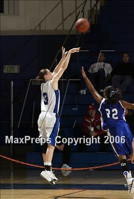 Thumbnail 1 in La Jolla Country Day vs. Windward (CIF SoCal D4 Final) photogallery.