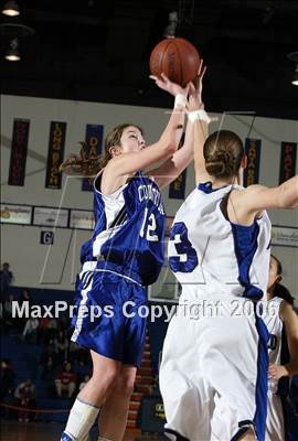 Thumbnail 2 in La Jolla Country Day vs. Windward (CIF SoCal D4 Final) photogallery.