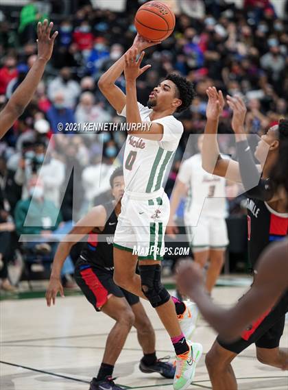 Thumbnail 1 in Waxahachie vs Duncanville (UIL 6A Regional Finals) photogallery.