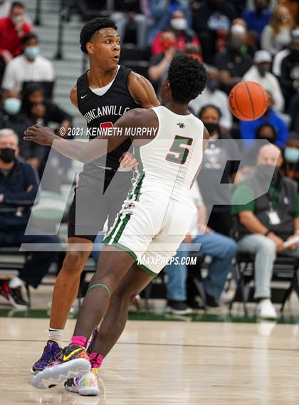 Thumbnail 3 in Waxahachie vs Duncanville (UIL 6A Regional Finals) photogallery.