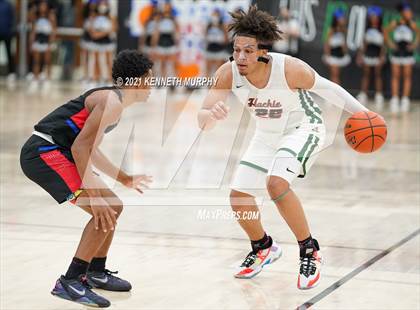 Thumbnail 3 in Waxahachie vs Duncanville (UIL 6A Regional Finals) photogallery.