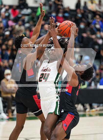 Thumbnail 1 in Waxahachie vs Duncanville (UIL 6A Regional Finals) photogallery.