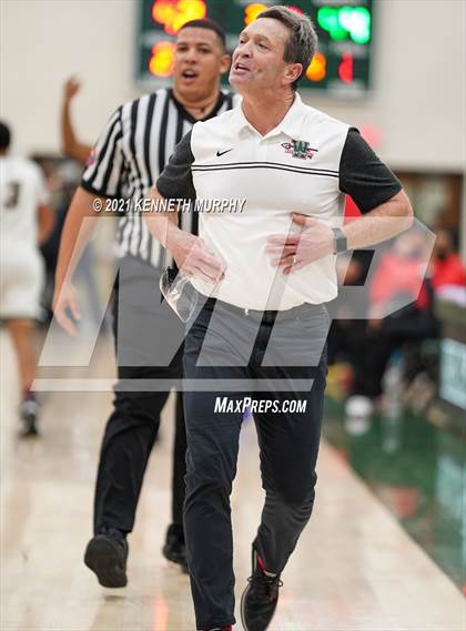 Thumbnail 3 in Waxahachie vs Duncanville (UIL 6A Regional Finals) photogallery.