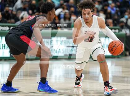 Thumbnail 3 in Waxahachie vs Duncanville (UIL 6A Regional Finals) photogallery.
