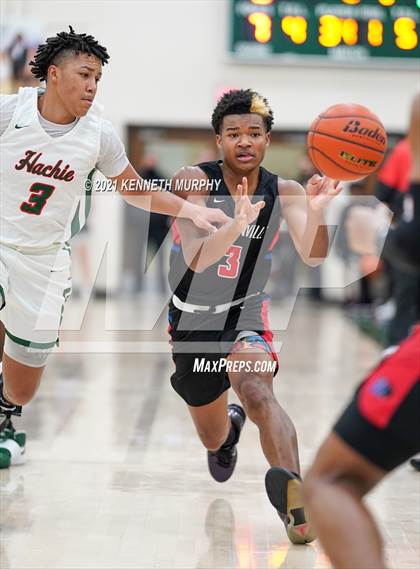 Thumbnail 3 in Waxahachie vs Duncanville (UIL 6A Regional Finals) photogallery.