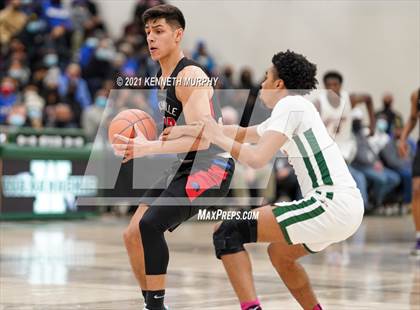 Thumbnail 3 in Waxahachie vs Duncanville (UIL 6A Regional Finals) photogallery.