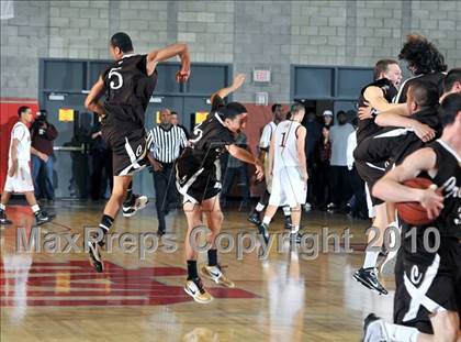 Thumbnail 2 in Alemany vs. Crespi (CIF SS D4A Final) photogallery.