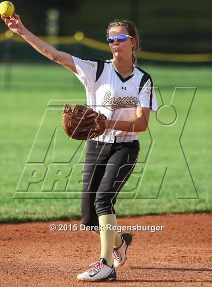 Thumbnail 3 in Broken Arrow vs Rock Canyon (Erie Festival of Champions) photogallery.