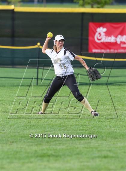 Thumbnail 3 in Broken Arrow vs Rock Canyon (Erie Festival of Champions) photogallery.