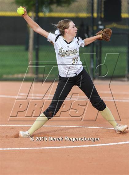 Thumbnail 3 in Broken Arrow vs Rock Canyon (Erie Festival of Champions) photogallery.