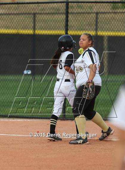 Thumbnail 1 in Broken Arrow vs Rock Canyon (Erie Festival of Champions) photogallery.