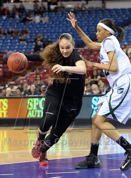 Thumbnail 2 in Alemany vs. Sacred Heart Cathedral (CIF State D3 Final) photogallery.
