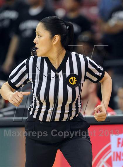 Thumbnail 3 in Alemany vs. Sacred Heart Cathedral (CIF State D3 Final) photogallery.
