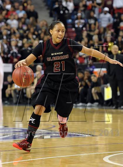Thumbnail 3 in Alemany vs. Sacred Heart Cathedral (CIF State D3 Final) photogallery.