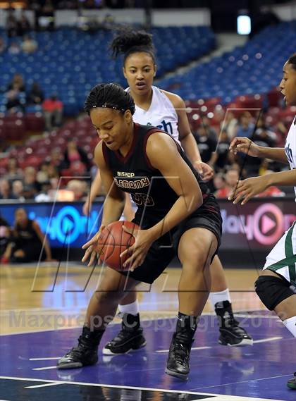 Thumbnail 1 in Alemany vs. Sacred Heart Cathedral (CIF State D3 Final) photogallery.