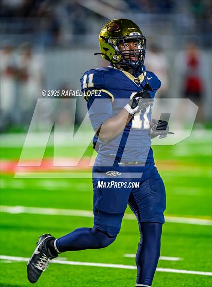 Thumbnail 1 in Klein Collins vs. The Woodlands (UIL 6A D1 Football Area) photogallery.