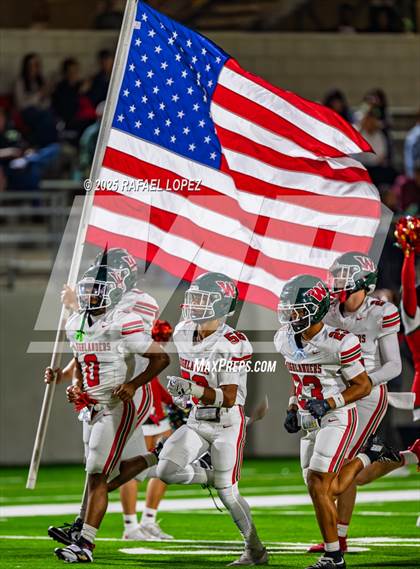Thumbnail 2 in Klein Collins vs. The Woodlands (UIL 6A D1 Football Area) photogallery.