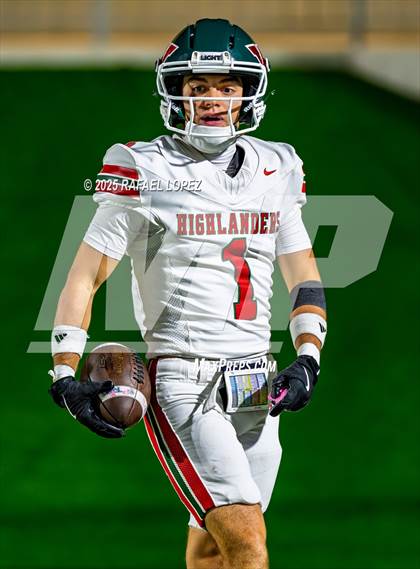 Thumbnail 1 in Klein Collins vs. The Woodlands (UIL 6A D1 Football Area) photogallery.