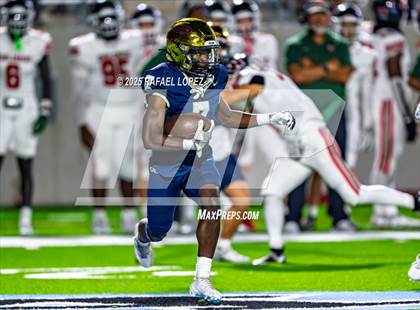 Thumbnail 2 in Klein Collins vs. The Woodlands (UIL 6A D1 Football Area) photogallery.