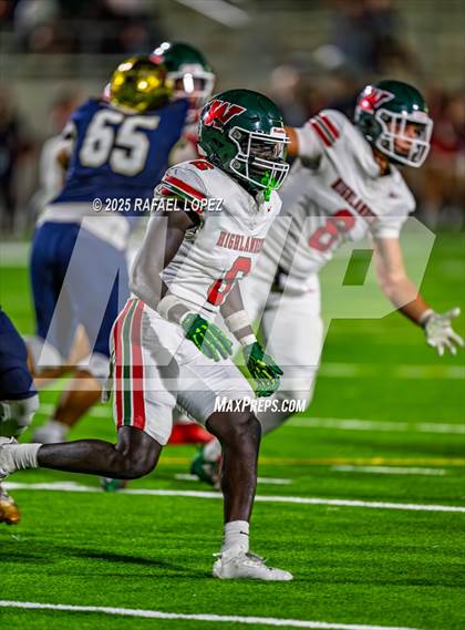 Thumbnail 2 in Klein Collins vs. The Woodlands (UIL 6A D1 Football Area) photogallery.