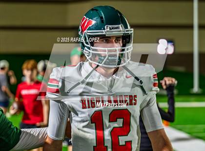 Thumbnail 3 in Klein Collins vs. The Woodlands (UIL 6A D1 Football Area) photogallery.