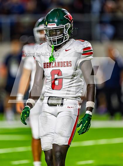 Thumbnail 2 in Klein Collins vs. The Woodlands (UIL 6A D1 Football Area) photogallery.