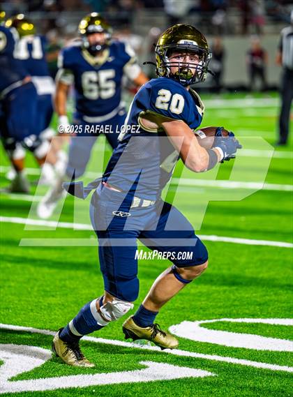 Thumbnail 2 in Klein Collins vs. The Woodlands (UIL 6A D1 Football Area) photogallery.