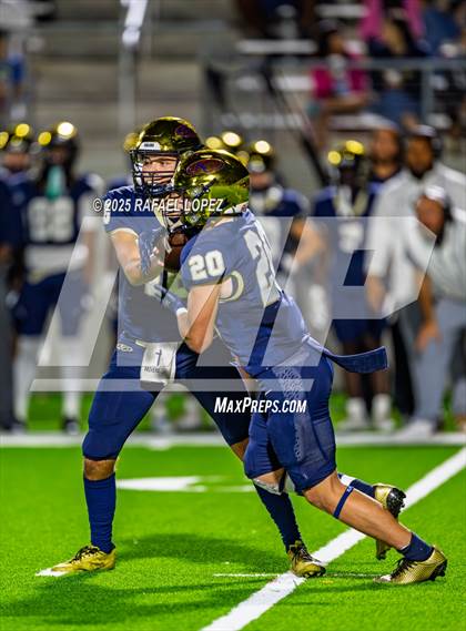 Thumbnail 1 in Klein Collins vs. The Woodlands (UIL 6A D1 Football Area) photogallery.