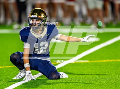 Thumbnail 2 in Klein Collins vs. The Woodlands (UIL 6A D1 Football Area) photogallery.