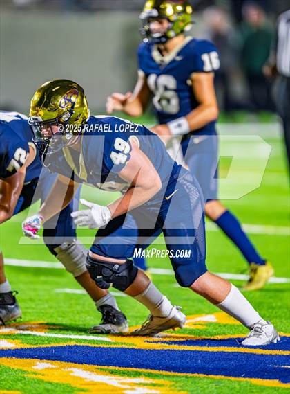 Thumbnail 3 in Klein Collins vs. The Woodlands (UIL 6A D1 Football Area) photogallery.