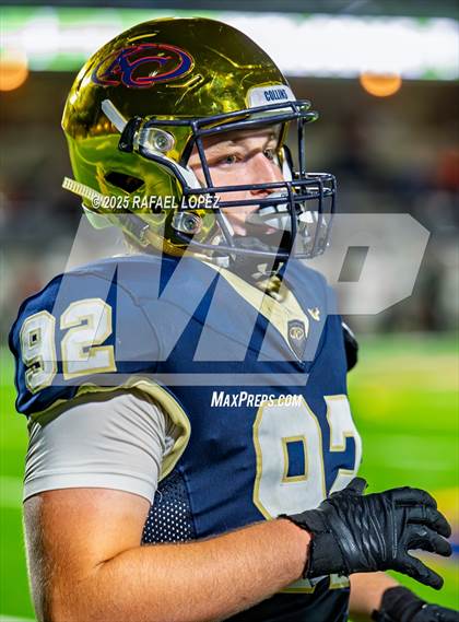 Thumbnail 2 in Klein Collins vs. The Woodlands (UIL 6A D1 Football Area) photogallery.