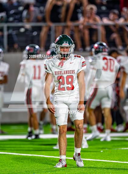 Thumbnail 3 in Klein Collins vs. The Woodlands (UIL 6A D1 Football Area) photogallery.